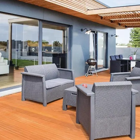 Gorgeous In With Wifi *