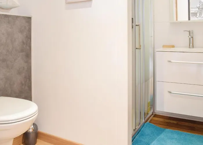 Ferienhaus Gorgeous In With Wifi *